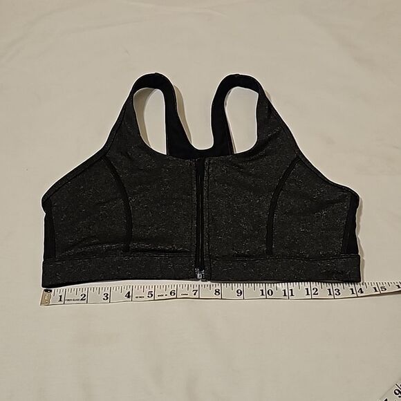 L.A.M SPORTS BRA SIZE LARGE. - Picture 5 of 8